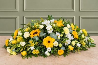 Yellow & White Double Ended Spray