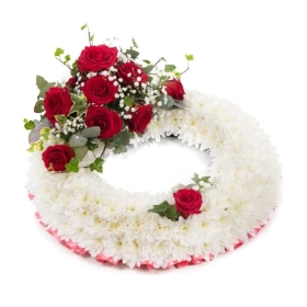 White Blocked Wreath Red Rose Spray
