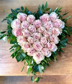 Pink Rose Heart Foliage Edge
