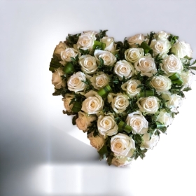 Ivory Roses Loose Arranged Heart